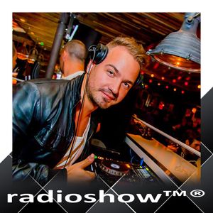 RadioShow - 384 - Mix - Bricklake