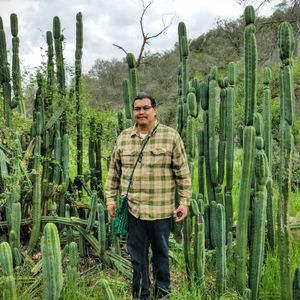 Spontaneous Vegetation 10-27-2019: community organizer and mycologist Mario Ceballos of POC Fungi