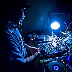 Whikkit - Step Up