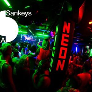 Kollektiv Turmstrasse b2b DJ Phono @ Diynamic Closing Party - Sankeys Ibiza (25-09-2013) 