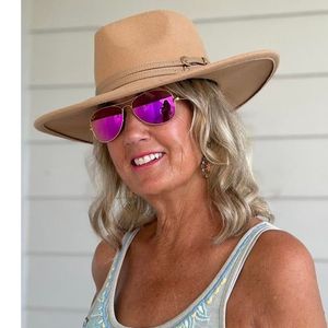 Cape Fear Country with Holly Moon - 03/30