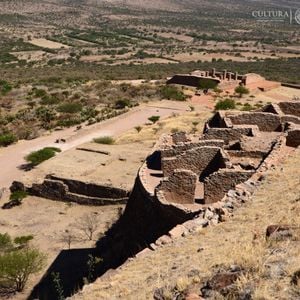 La Quemada; el antiguo cerro de los edificios