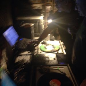 2 Bredrens - Haji Mike meets DJ Skev on Versionist