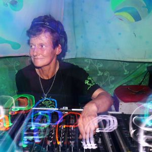 Lorraine @ Elemental (Leeds) Dec2019