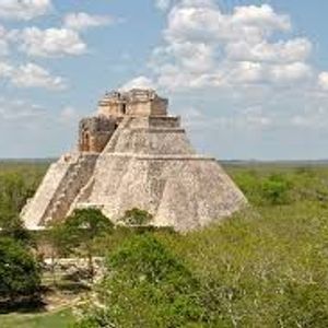 Uxmal. Donde el día toca el cielo