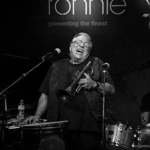 The International Ronnie Scott's Radio Show with Ian Shaw feat. Arturo Sandoval