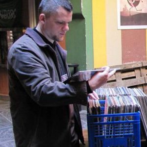 Sell-action#60_tilos90.3_11.04.11