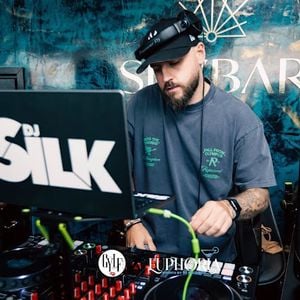 Cover art for DJ SILK LIVE IN NOTTINGHAM AUGUST 23 by Silkshutdown