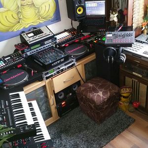 Rada Roka Chillmansky Di Monaco De Baviera Xtnd Live Triphop Analogue Destiny Trial I Summer 16 By Rade Rockin Rodriguez Mixcloud