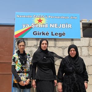 Rojava: Eyewitness to a women's revolution - report back from a May 2018 trip at #DABF 2018