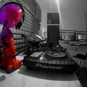 That Crazy Old Man Techno May 2020 By Franky Valley Mixcloud mixcloud