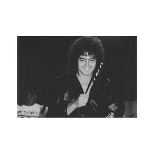 Behind The Words Of Richard Bean S Suavecito Song By Kmove Radio Mixcloud Released in 1972, suavecito has gone to become one of latin rock's most requested classical love songs! suavecito song by kmove radio mixcloud