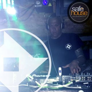 Chris Murphy P.C.H DJS mix recorded for Safehouse Radio