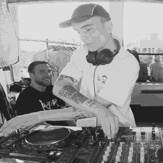 Senseli b2b Bebo @ coming soon 15.05.2025