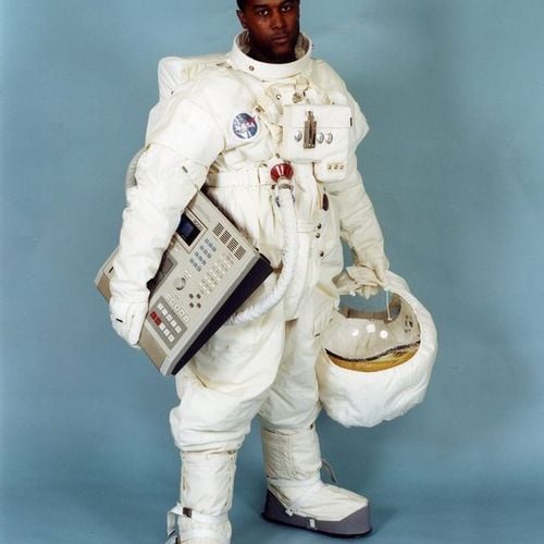Mixmaster Morris - Afronaut  aka Orin Walters  (broken beats)