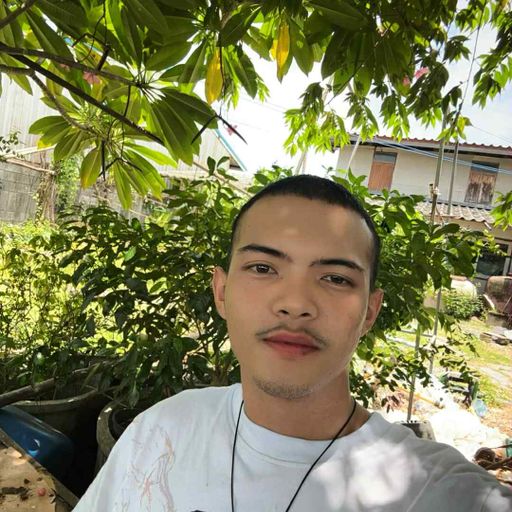 กลางซอยมีรอยยิ้ม By. เสี่ยเอิ๊ก พุทธกาศ