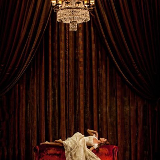 Le Salon Rouge (ChilledLounge)