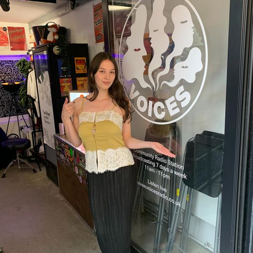 The Sweet Soul Mix w/ Carmen Lees - 21/10/25 - Voices Radio