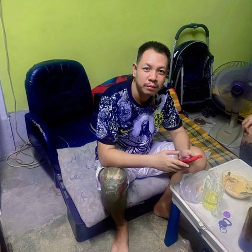 หน้าตาอย่างพี่ พอขยี้ใจน้องได้มั้ยHBD น้องบอล