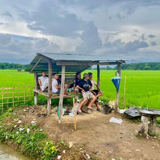 เถียงนาน้อย บ้านกอมเมืองยอง CR.วัยรุ่นเมืองยอง