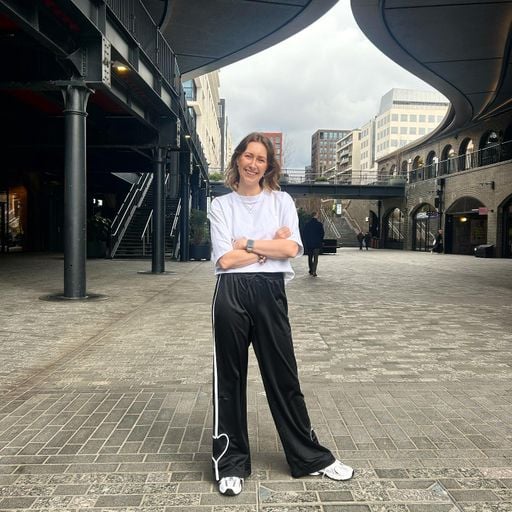 Dancing Around The World w/ Cari Williams 12/03/25 - Voices Radio