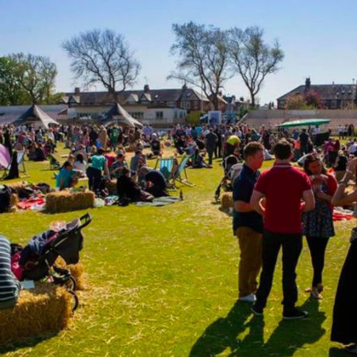 Mr Scruff DJ Mix with MC Kwasi, Alfresco, Blackpool Cricket Club, 26th May 2013