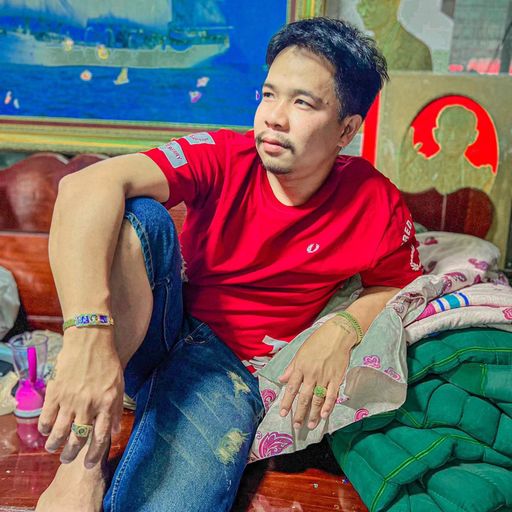 ชื่อ เสี่ยกล้า ตลาดไท