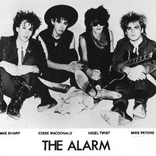 A Bit of Everything in conversation with singer / songwriter Dave Sharp. 25/7/13