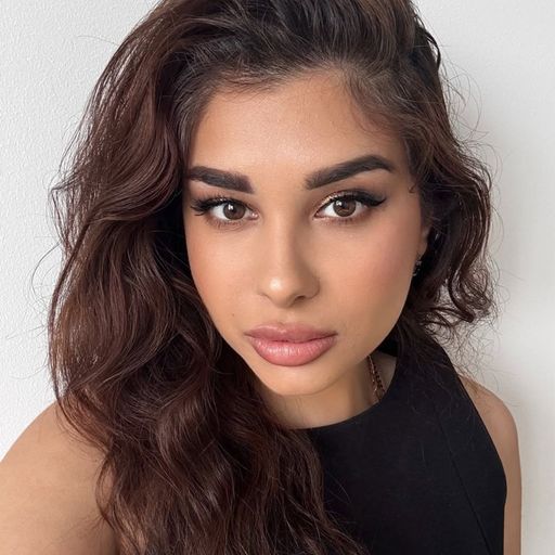 Ilona Dion chats to Vlada