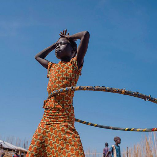 THE GLOBAL GLITCH 119