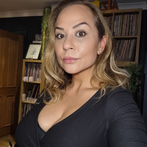 90s House Pop up on Twitch.tv pre holiday vibes