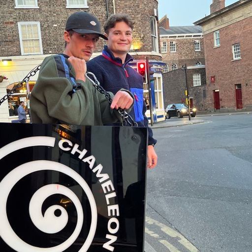 The Chameleon Audio show w/Yuba - 18.08.23 - Voices Radio