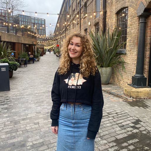 Dancing Queens w/ Jess Fitz - 12/01/24 [Voices Radio]