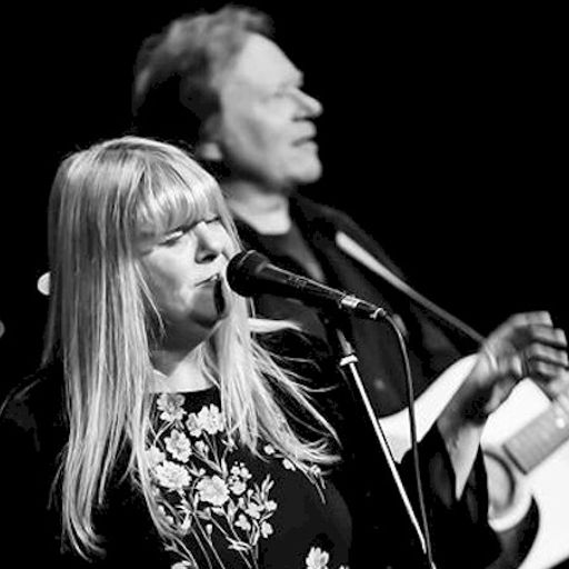 Muso Takeover with Robin Valk - Carolyn and Mark Evans of Red Shoes (17/11/2017)