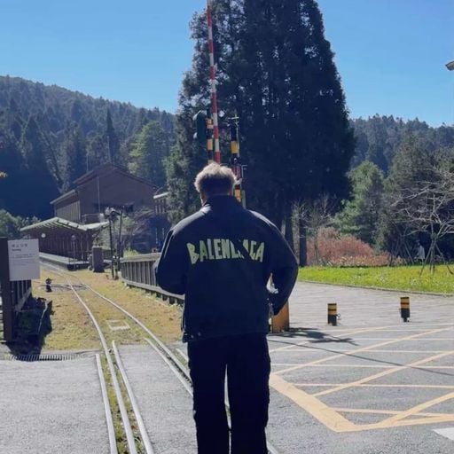 [DJ K.XXX] 看着我眼镜说 // 爱错 //  少年英雄 // 一起冲一起闯 // 过了几天 For Eug V1 '26Remix