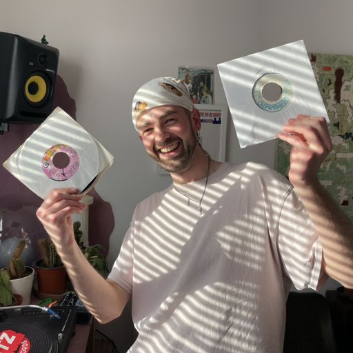 RootsWorldwide Radio W. Aaronovsky - May 2024