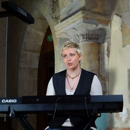 A Bit of Everything with Jessie Lowes & Carl Finlay. 6/11/14