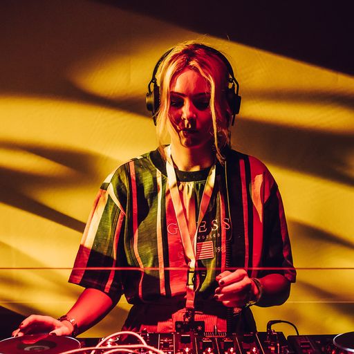 On the Floor – Sian Bennett at Annie Mac Presents Lost & Found Festival