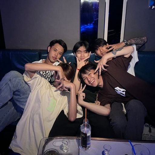 ต่อก๊อในซิตี by พวกเด็กเวร