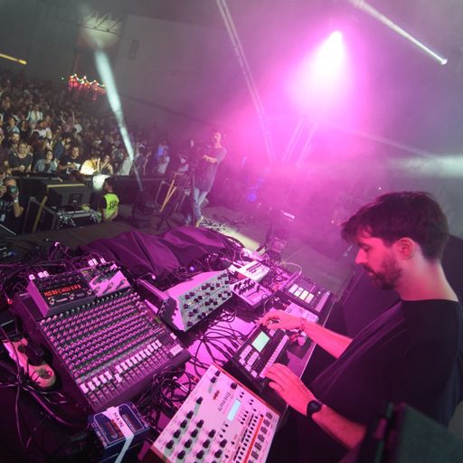 Benjamin Damage at SonarPub