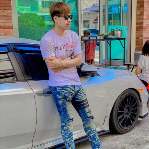 บังโค้ก อยากจะบอกว่ารักเธอออกนอกโลกเลย
