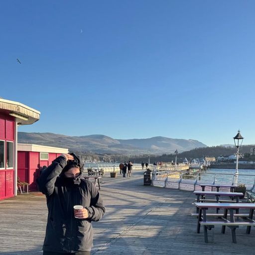 MORNING HUES w/ Mria  22/01/26 [Voices Radio]