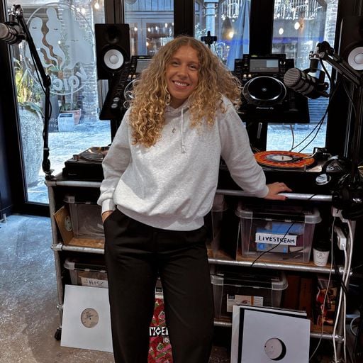 Love Endeavour w/ Nessa - 11/01/24 - Voices Radio