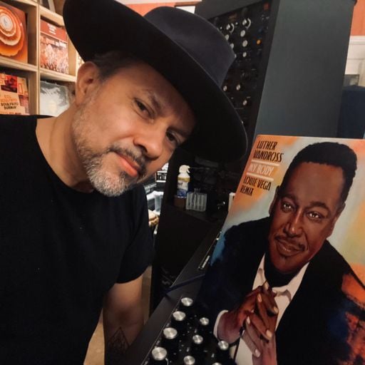 Lockdown Sessions with Louie Vega: Celebrating Luther Vandross with The FANDROSS FAMILY // 01-07-20