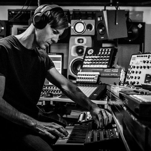 Richie Hawtin presents "New Year New Music livestream" - 1 January 2022