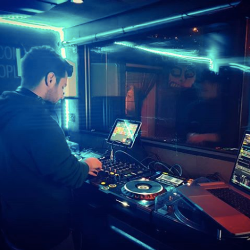 Revolver Radio w/ Dario Dea - 23.08.18