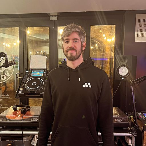 Kikazaru w/ Barnjem - 05/01/25 - Voices Radio