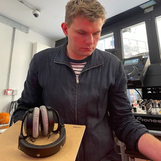 Alex Rogers 14/11/24 - [Voices Radio]