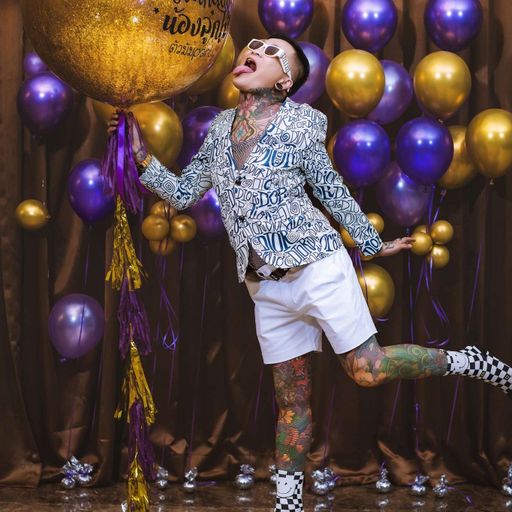 อมมิตรลำ ไม่รักก็แล้วแต่