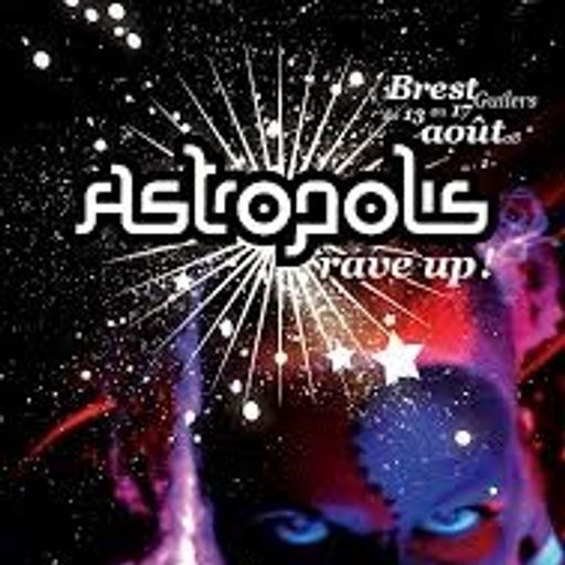 Miss Kittin & Ellen Alien at Astropolis (Brest - France) - 16 August 2003